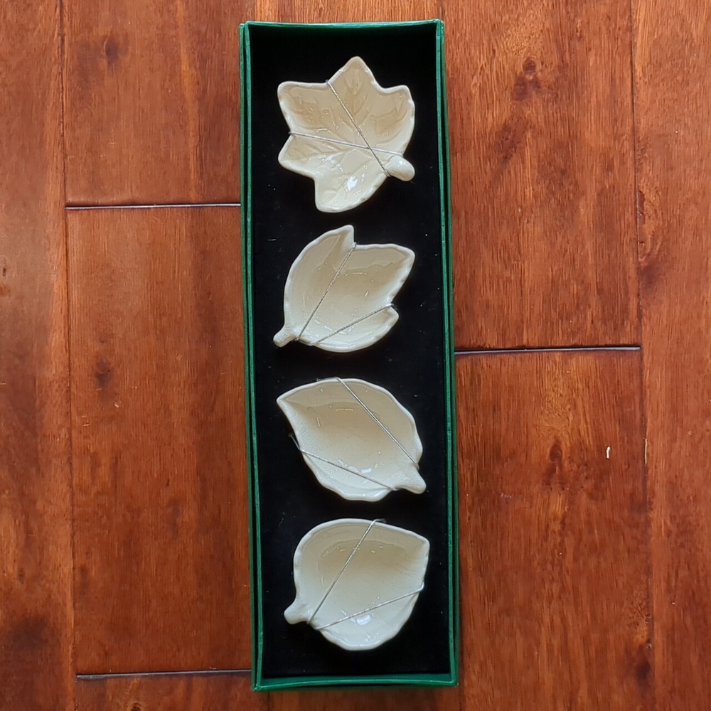 Ceramic White Leaf Condiment Dishes